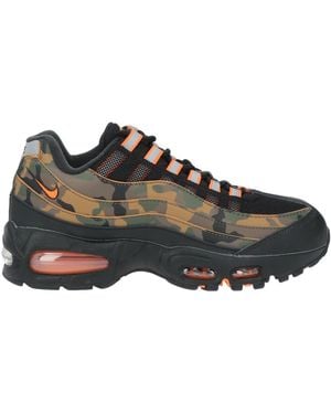 Nike Trainers - Brown