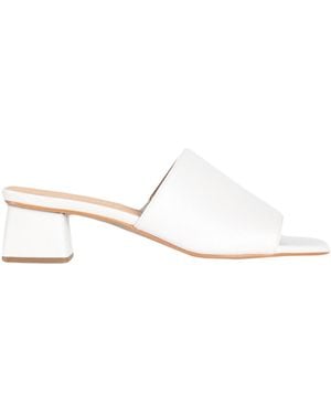 JUTELAUNE Sandals - White