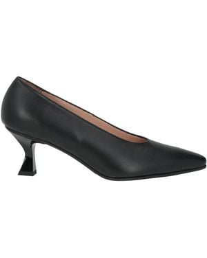 Bruglia Court Shoes - Black