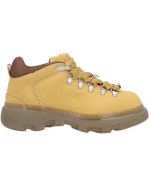Burberry Ankle Boots - Natural
