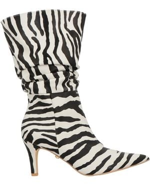 Twenty Four Haitch Ankle Boots - White