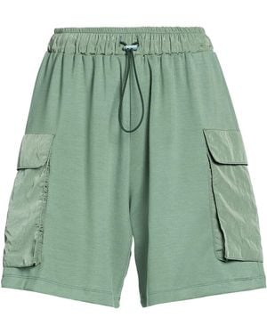 hinnominate Shorts & Bermuda Shorts Modal, Polyester, Elastane - Green