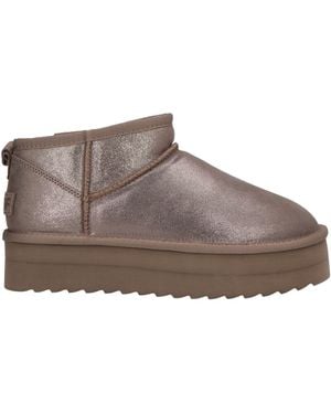 Colors Of California Ankle Boots - Brown