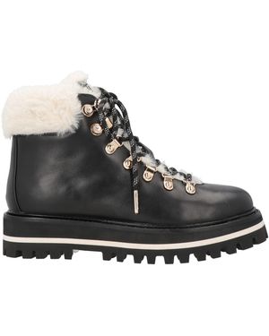 Lola Cruz Ankle Boots - Black