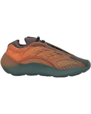 Yeezy Sneakers - Marrón