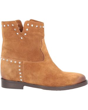 GAIA SHOES Ankle Boots - Brown