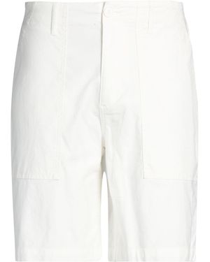 ARMANI EXCHANGE Shorts & Bermuda Shorts - White