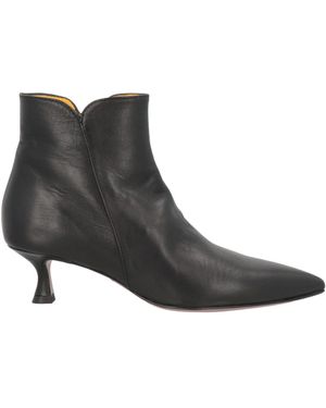 Mara Bini Ankle Boots - Black