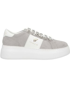 Emanuélle Vee Trainers - White