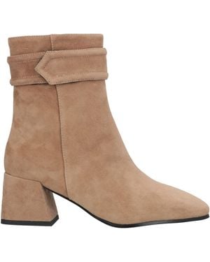 Bibi Lou Ankle Boots - Brown