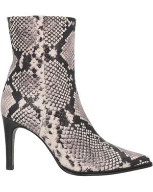 Zinda Ankle Boots - Brown