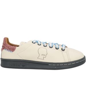 adidas Originals Trainers - White