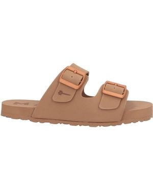 Manebí Sandals - Brown