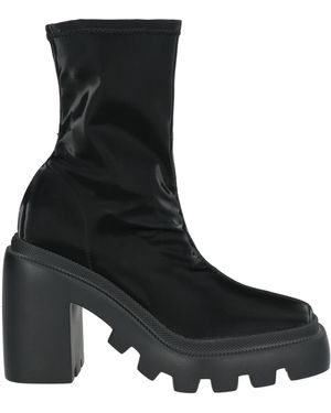 Vic Matié Ankle Boots - Black