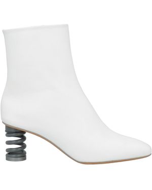 Gray Matters Ankle Boots - White