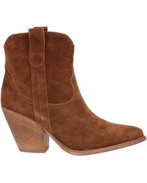 Carla G Ankle Boots Leather - Brown