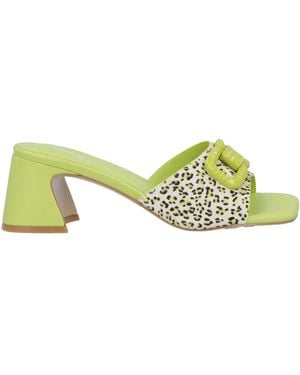 Jeannot Sandals - Green