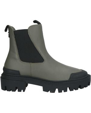 Steve Madden Ankle Boots - Black