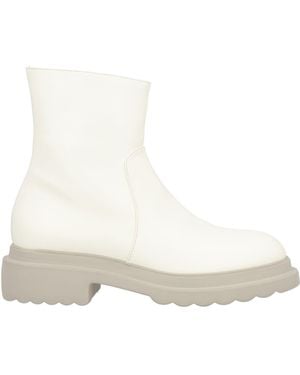 Pomme D'or Ankle Boots - White