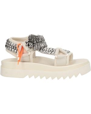 Nan-Ku Couture Sandale - Weiß
