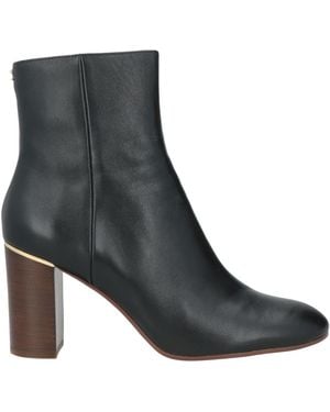 Lola Cruz Ankle Boots - Black