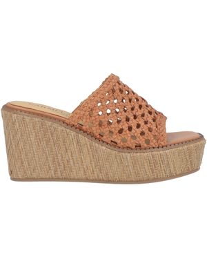 Carmela Camel Sandals Leather - Brown