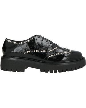 Ovyè Lace-Up Shoes - Black