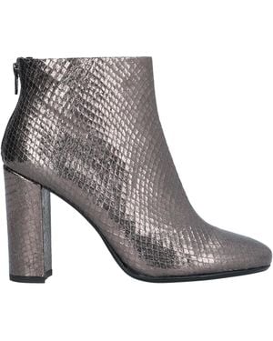 Anna F. Ankle Boots - Gray