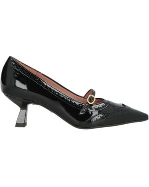 Ovyè Pumps - Black