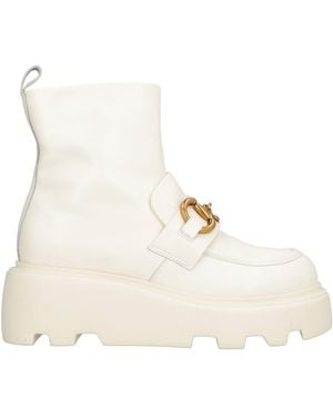 Tosca Blu Ankle Boots - Natural