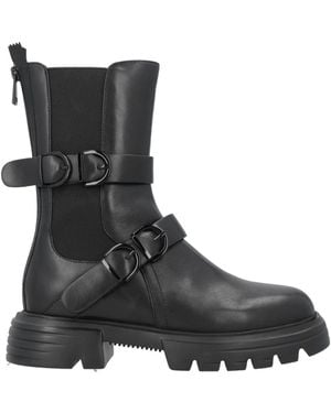 Jeannot Ankle Boots - Black