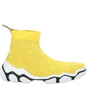 Red(V) Trainers - Yellow