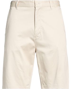 Calvin Klein Shorts & Bermuda Shorts - Natural