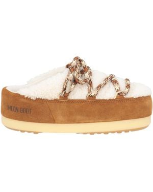 Moon Boot Mules & Zuecos - Blanco