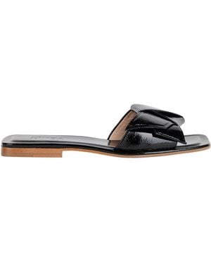Zinda Sandals - White