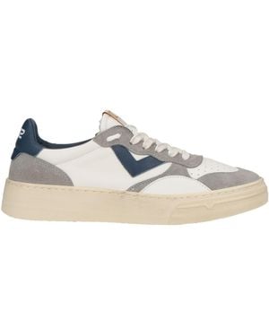 4b12 Trainers - White