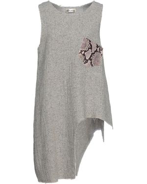 EBARRITO Top - Gray