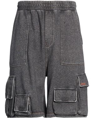 we11done Shorts & Bermuda Shorts - Grey