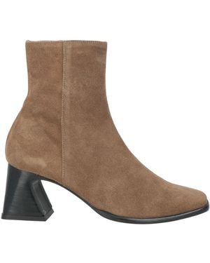 Ángel Alarcón Camel Ankle Boots Leather - Brown