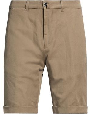 Lardini Shorts & Bermuda Shorts - Natural