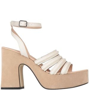 Janet & Janet Sandals - Natural
