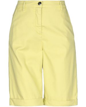 Jacob Cohen Shorts & Bermuda Shorts - Yellow