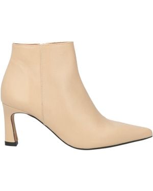 Ángel Alarcón Stiefelette - Natur