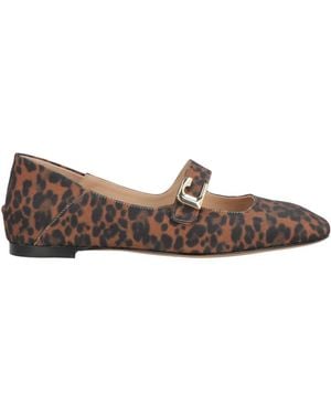 Lola Cruz Ballet Flats - Brown