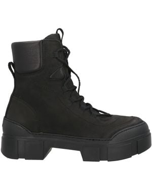 Vic Matié Ankle Boots - Black