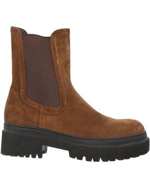 Pantanetti Ankle Boots - Brown