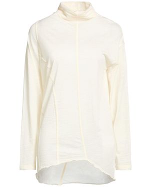 High T-Shirt - White