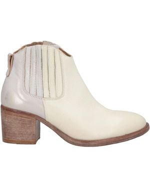 Moma Ivory Ankle Boots Leather - White