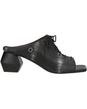 Collection Privée Sandals - Black