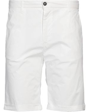 Alpha Studio Shorts & Bermuda Shorts Cotton, Elastane - White